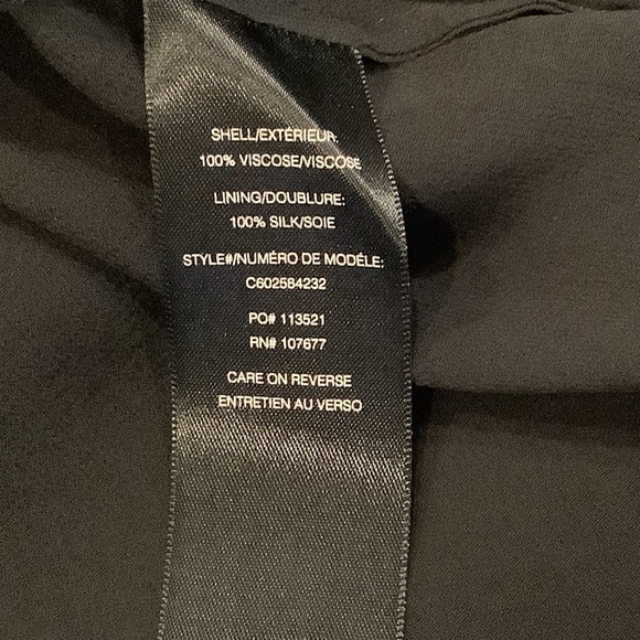 Alice Olivia Geena Dress Size 4 Black Asymmetrical V-Neck Short Sleeves - Picture 15 of 16